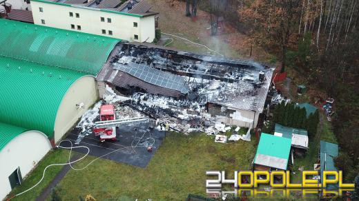 Chrząstowice: Trwa dogaszanie. Nadal poszukiwane są osoby