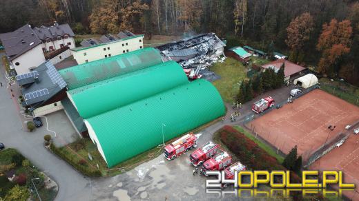 Chrząstowice: Trwa dogaszanie. Nadal poszukiwane są osoby
