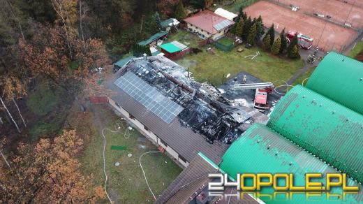 Chrząstowice: Trwa dogaszanie. Nadal poszukiwane są osoby