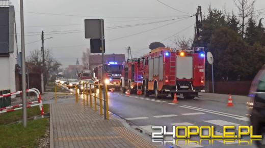 6 zastępów straży gasiło pożar w domu w Złotnikach