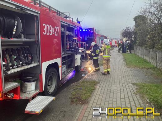 6 zastępów straży gasiło pożar w domu w Złotnikach