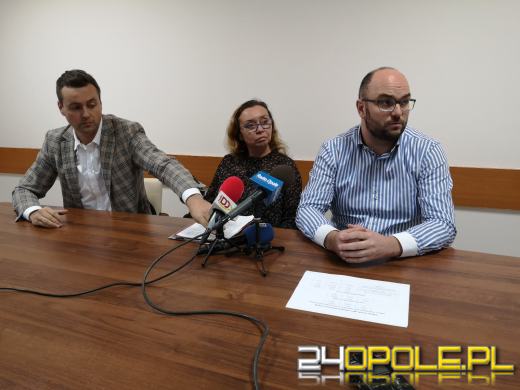 Radni prawicy krytykują prezydenta Opola za podwyżki
