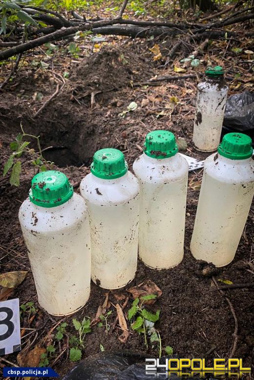 W lesie miał skrytki z narkotykami. Został zatrzymany przez CBŚP