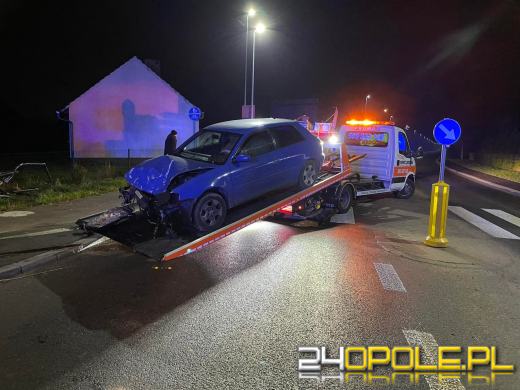 Kierujący audi wjechał w bariery ochronne w Złotnikach