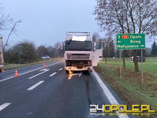 Nie ustąpiła pierwszeństwa i wjechała pod nadjeżdżający samochód ciężarowy