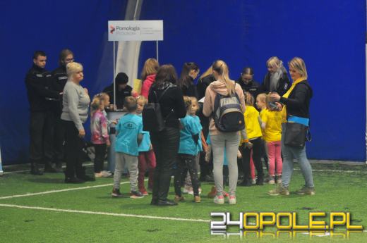 Przedszkolaki uczyły się zasad obowiązujących na drodze