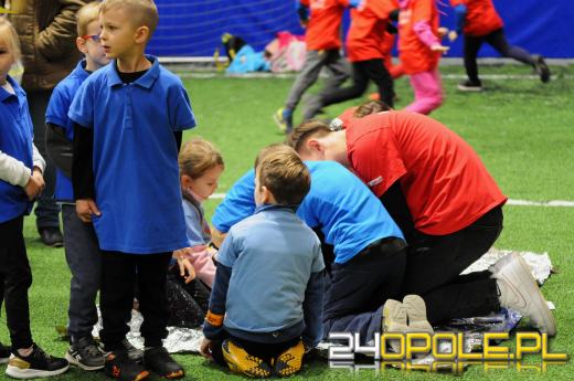 Przedszkolaki uczyły się zasad obowiązujących na drodze