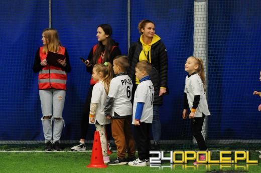 Przedszkolaki uczyły się zasad obowiązujących na drodze