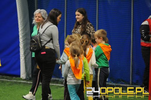 Przedszkolaki uczyły się zasad obowiązujących na drodze