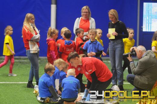 Przedszkolaki uczyły się zasad obowiązujących na drodze