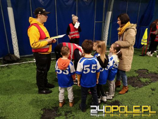 Przedszkolaki uczyły się zasad obowiązujących na drodze