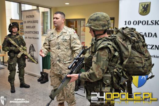Opolscy żołnierze promują Legię Akademicką