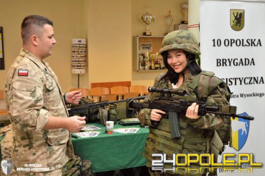 Opolscy żołnierze promują Legię Akademicką