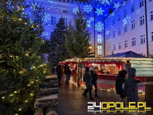 Już jutro otwarcie Jarmarku Bożonarodzeniowego. Opole pięknieje na święta 