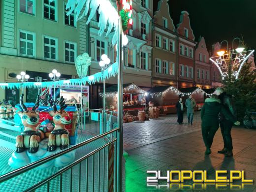 Już jutro otwarcie Jarmarku Bożonarodzeniowego. Opole pięknieje na święta 