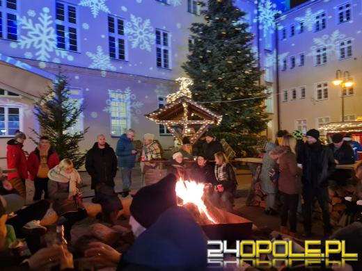 Już jutro otwarcie Jarmarku Bożonarodzeniowego. Opole pięknieje na święta 
