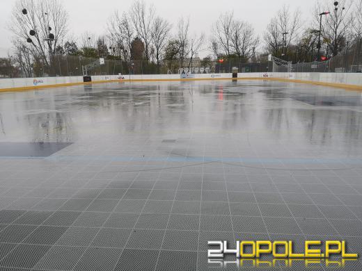 Lodowisko "pod chmurką" gotowe. MOSiR czeka na odpowiednią temperaturę