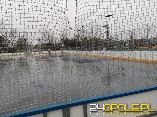Lodowisko "pod chmurką" gotowe. MOSiR czeka na odpowiednią temperaturę