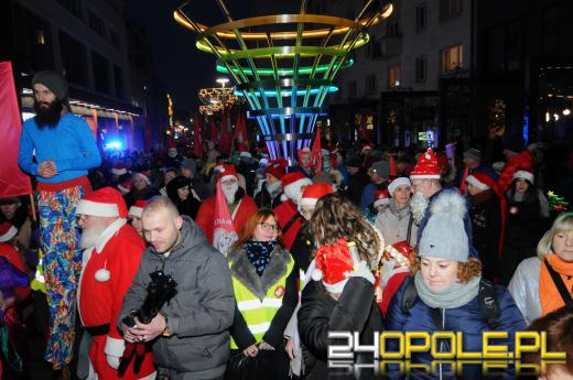 Marsz Mikołajów tradycyjnie rozpoczął okres oczekiwania na święta Bożego Narodzenia