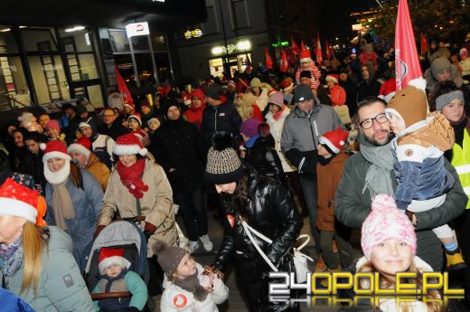 Marsz Mikołajów tradycyjnie rozpoczął okres oczekiwania na święta Bożego Narodzenia