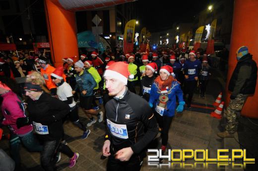 Ponad pół tysiąca uczestników drugiego już "Nocnego Mikołajkowego Biegu Nyskiego"