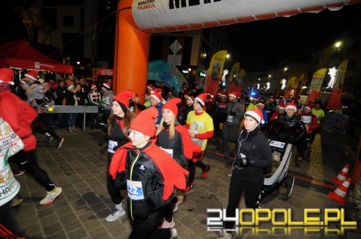 Ponad pół tysiąca uczestników drugiego już "Nocnego Mikołajkowego Biegu Nyskiego"