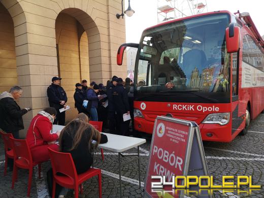 Trwa akcja "Zostań Świętym Mikołajem. Oddaj krew"