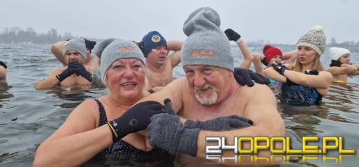 Prawdziwe zimowe morsowanie. Idealne warunki na Kąpielisku Bolko