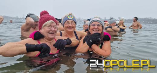 Prawdziwe zimowe morsowanie. Idealne warunki na Kąpielisku Bolko