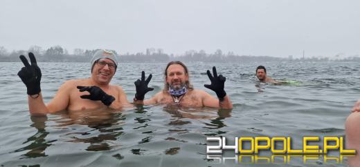 Prawdziwe zimowe morsowanie. Idealne warunki na Kąpielisku Bolko