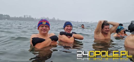 Prawdziwe zimowe morsowanie. Idealne warunki na Kąpielisku Bolko