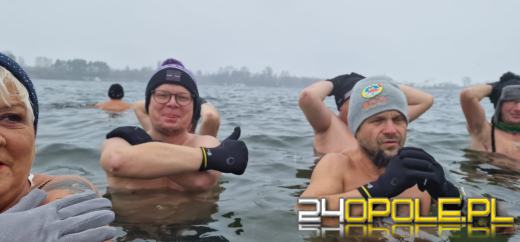 Prawdziwe zimowe morsowanie. Idealne warunki na Kąpielisku Bolko