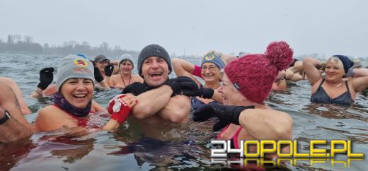 Prawdziwe zimowe morsowanie. Idealne warunki na Kąpielisku Bolko