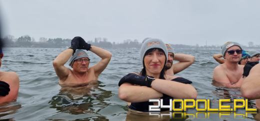 Prawdziwe zimowe morsowanie. Idealne warunki na Kąpielisku Bolko