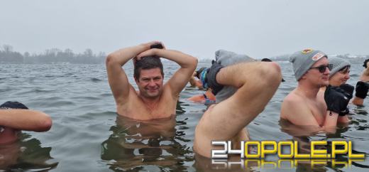 Prawdziwe zimowe morsowanie. Idealne warunki na Kąpielisku Bolko