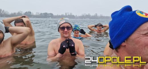 Prawdziwe zimowe morsowanie. Idealne warunki na Kąpielisku Bolko