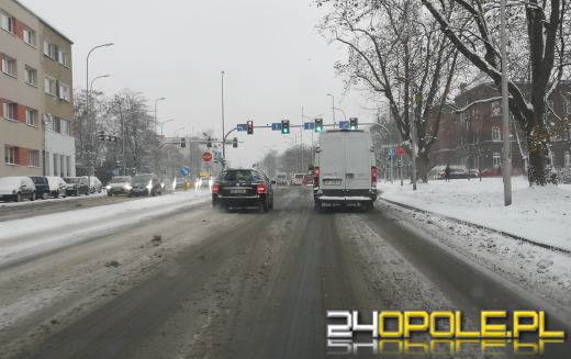 Trudne warunki na opolskich drogach