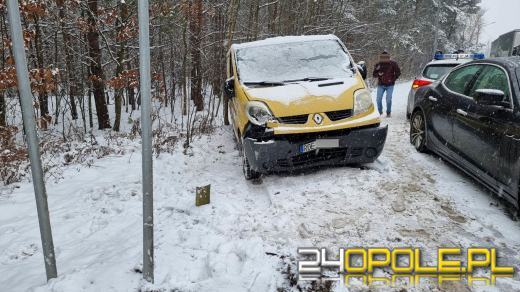 Kierowca Maserati uderzył w radiowóz zabezpieczający inny samochód