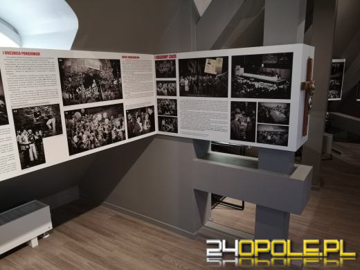 Uroczyście odsłonięto tablicę informacyjną Izby Pamięci Solidarności