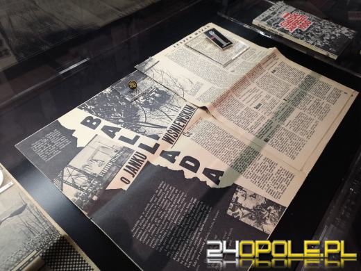 Uroczyście odsłonięto tablicę informacyjną Izby Pamięci Solidarności