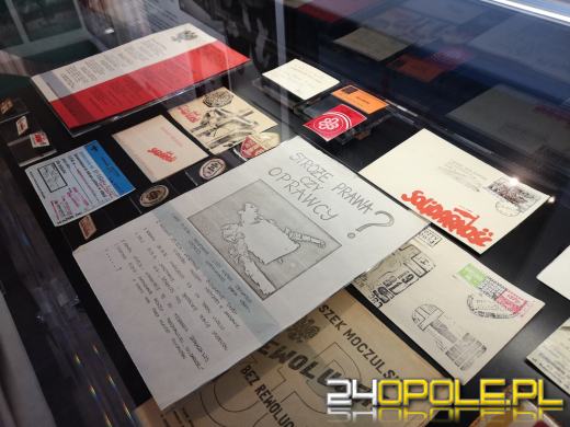 Uroczyście odsłonięto tablicę informacyjną Izby Pamięci Solidarności