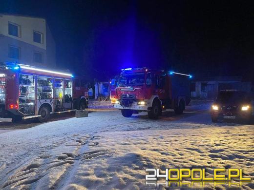 Kilkanaście zastępów straży walczyło z pożarem poddasza restauracji