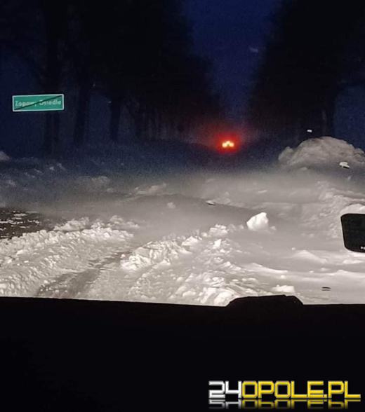 Drogi nadal nieprzejezdne. Kierowcy utknęli na DK 38