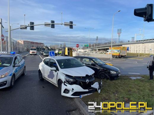 Zderzenie pojazdów przy centrum przesiadkowym Opole Wschodnie