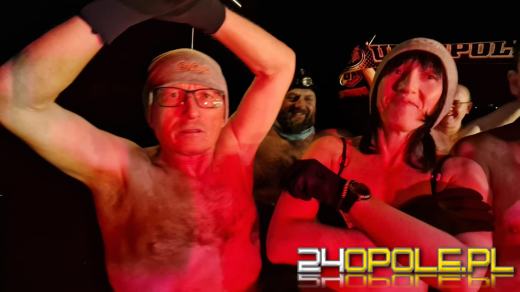 W lodowatej kąpieli przywitali Nowy Rok