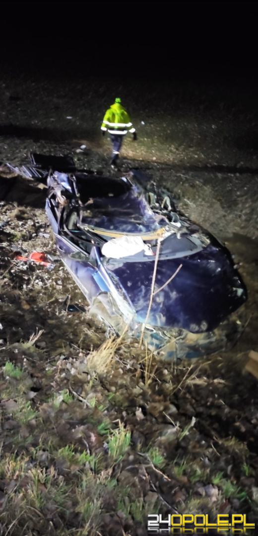 Policjanci wyjaśniają okoliczności śmiertelnego wypadku w powiecie prudnickim