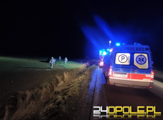 Samochód osobowy dachował na trasie Strzelce Opolskie - Dolna