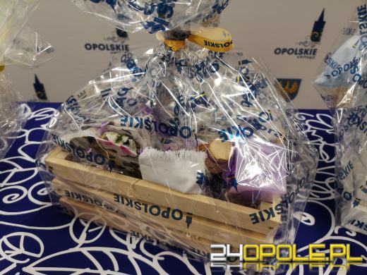 Urząd Marszałkowski przekazał fanty na licytację WOŚP 