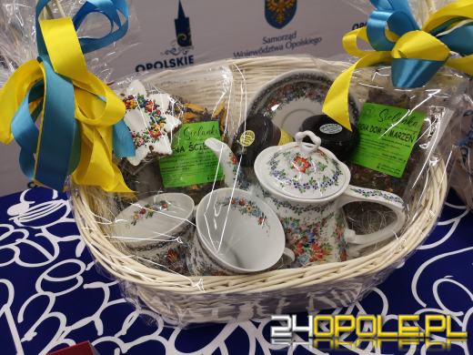 Urząd Marszałkowski przekazał fanty na licytację WOŚP 