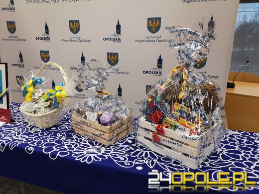 Urząd Marszałkowski przekazał fanty na licytację WOŚP 